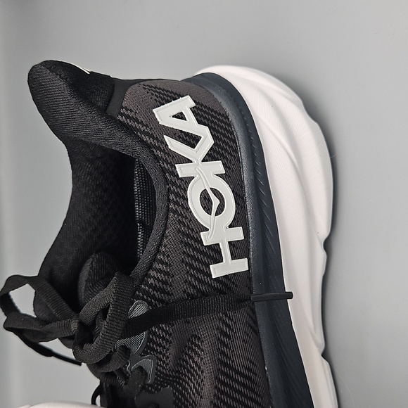 Hoka Clifton 9 Athletic Shoes Size 7D (Wide) - Picture 2 of 6
